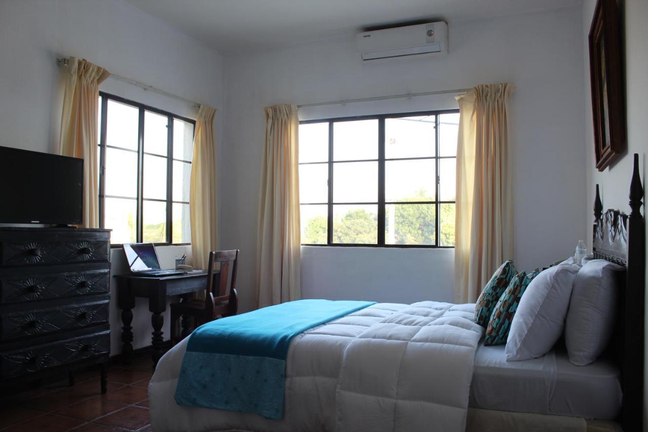 Hotel Villa Antigua San Salvador Dış mekan fotoğraf