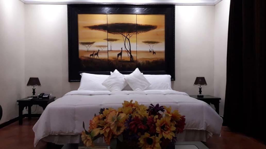 Hotel Villa Antigua San Salvador Dış mekan fotoğraf