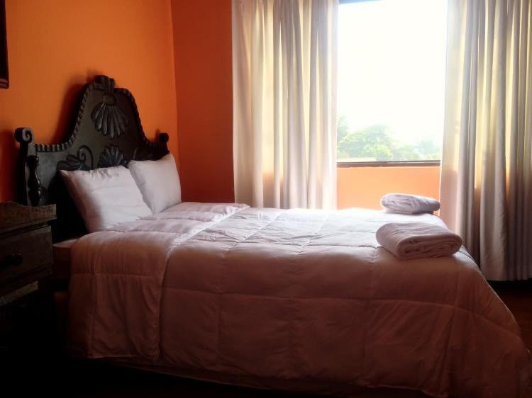 Hotel Villa Antigua San Salvador Dış mekan fotoğraf