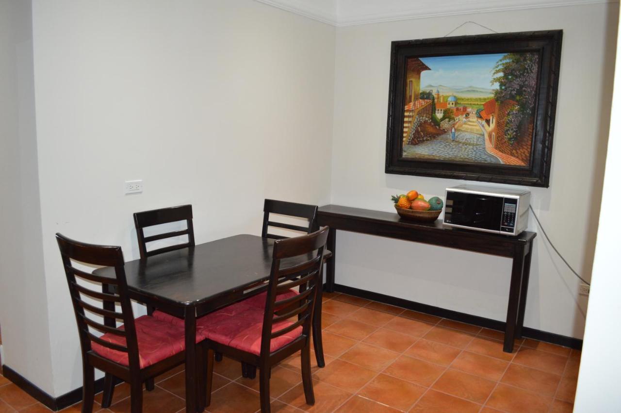 Hotel Villa Antigua San Salvador Dış mekan fotoğraf